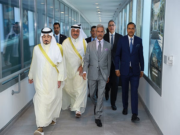 EAM returns from a day-long visit to Kuwait