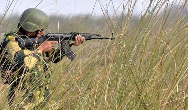 Indian troops exchange gunfire with Pak in J&K