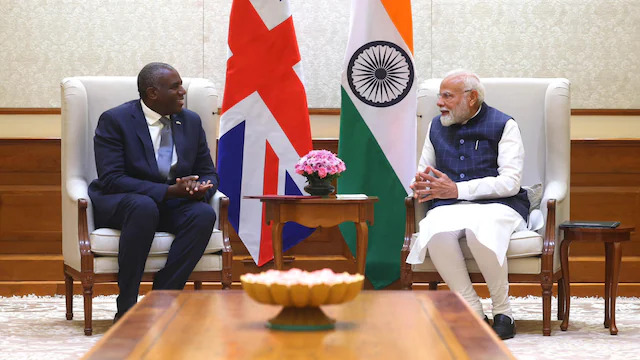 British Foreign Secretary meets Modi in Delhi